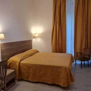 https://albergo-enrica.it-romehotels.com