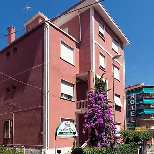 https://albergo-villa-rosa.hotelitalianriviera.com