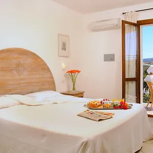 https://hotel-angedras.hotelsalgherosardinia.com