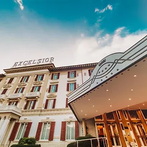 https://grand-hotel-excelsior-chianciano-terme.it-tuscanyhotel.com